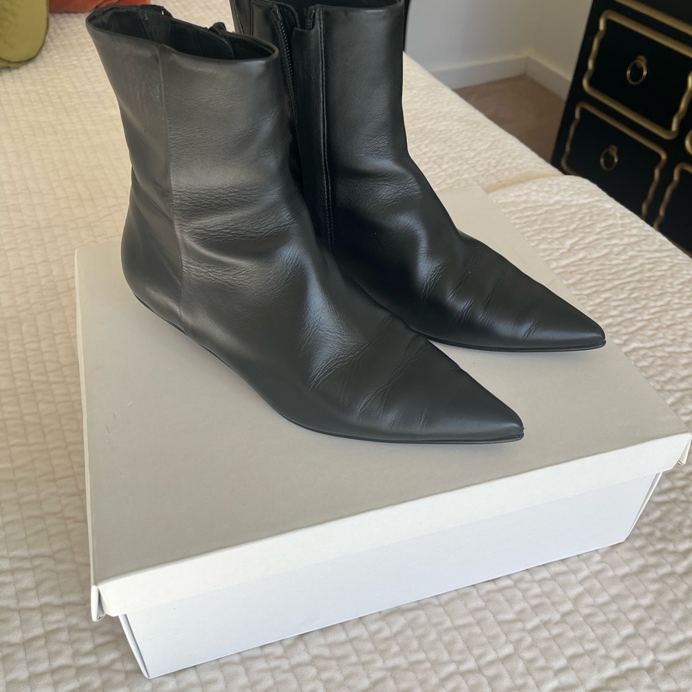 And Other Stories Black Leather Kitten Heel Booties Sz 6 Beautiful!